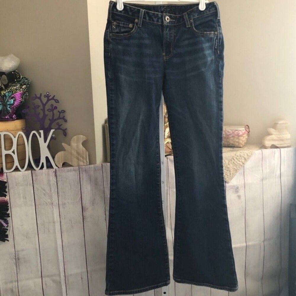 Silver sz 27 Dark Wash Boot Cut Jeans